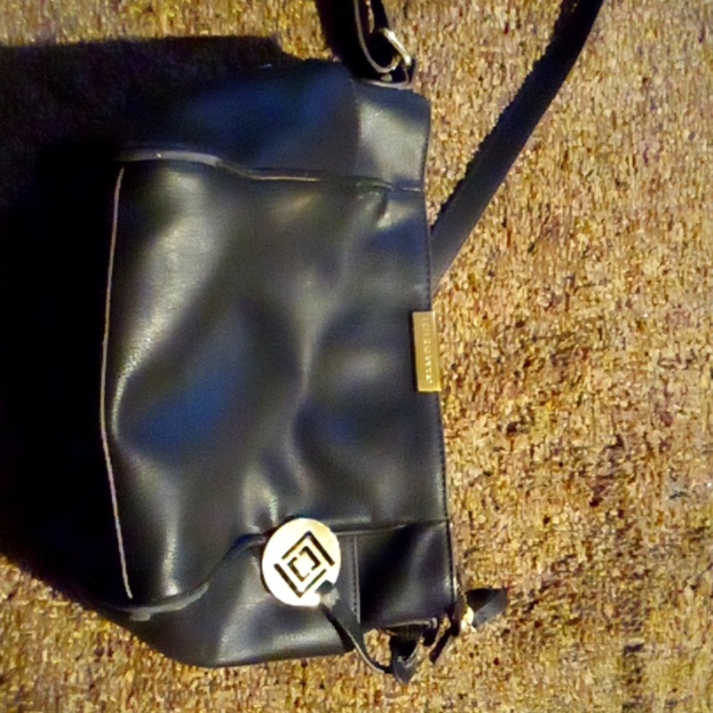 Liz Claiborne crossbody purse